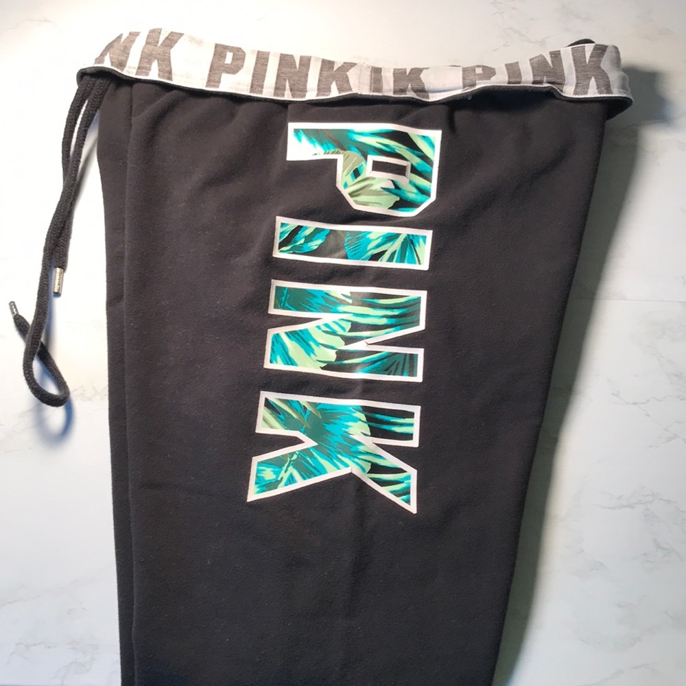 Victoria’s Secret PINK Palm Print Sweatpants